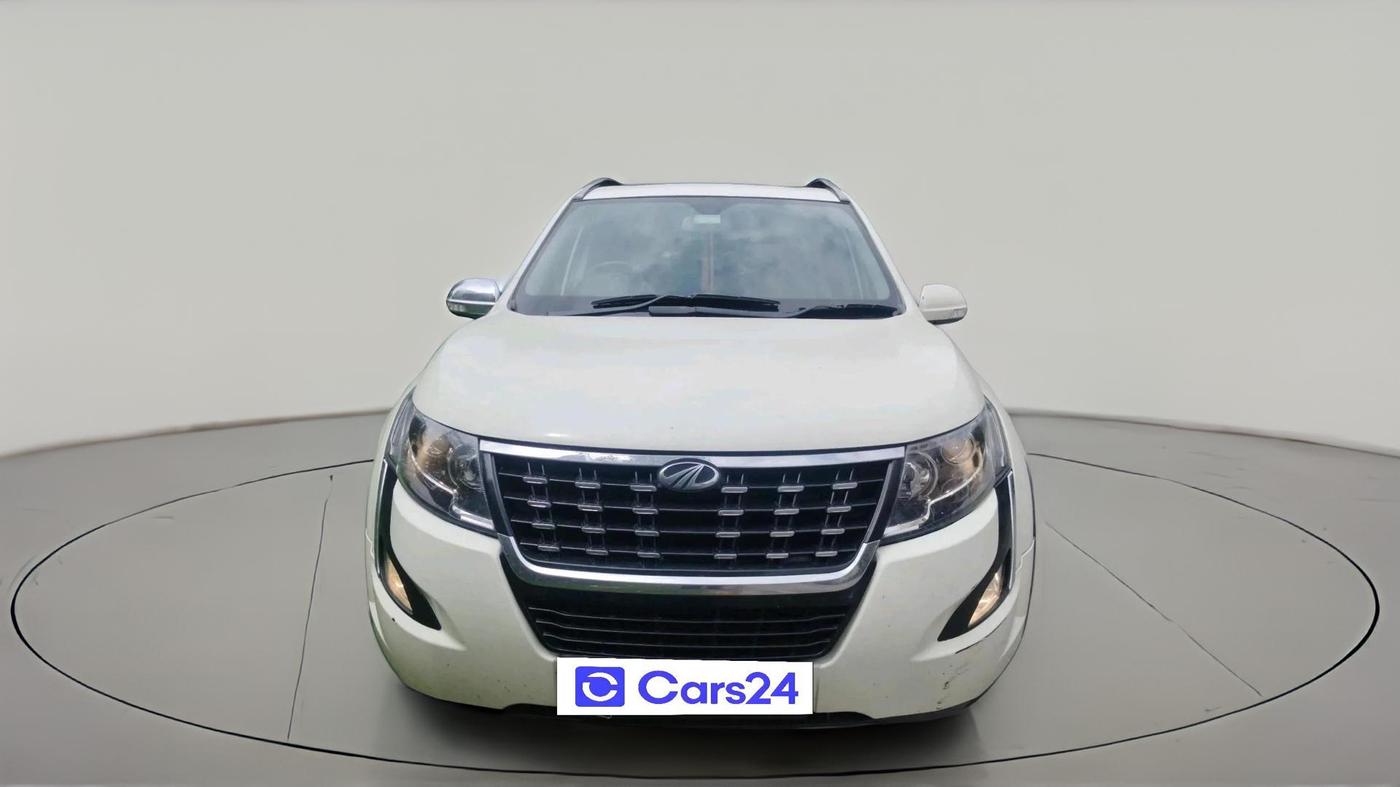 2021 Mahindra XUV500 W9, Diesel, Manual, 1,05,584 km, exterior