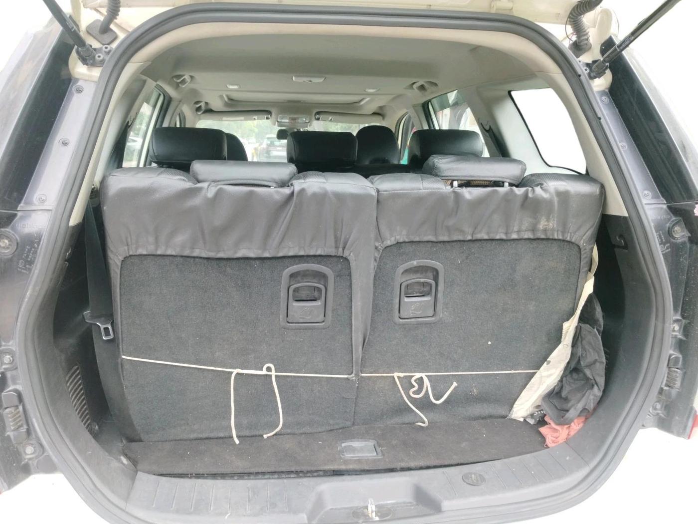 2021 Mahindra XUV500 W9, Diesel, Manual, 1,05,584 km, exterior