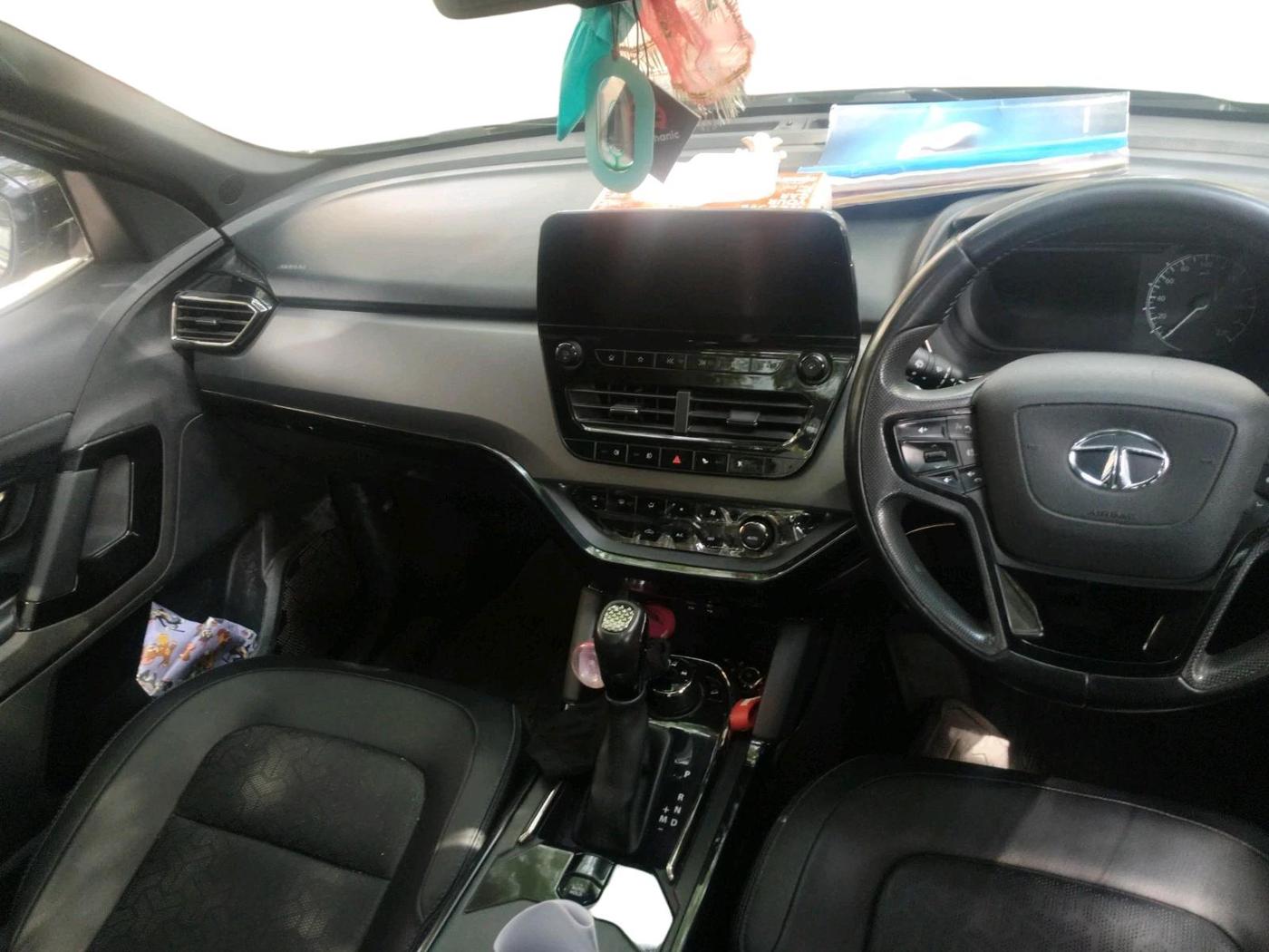 2022 Tata Safari XZA PLUS DARK EDITION, Diesel, Automatic, 83,014 km, interior