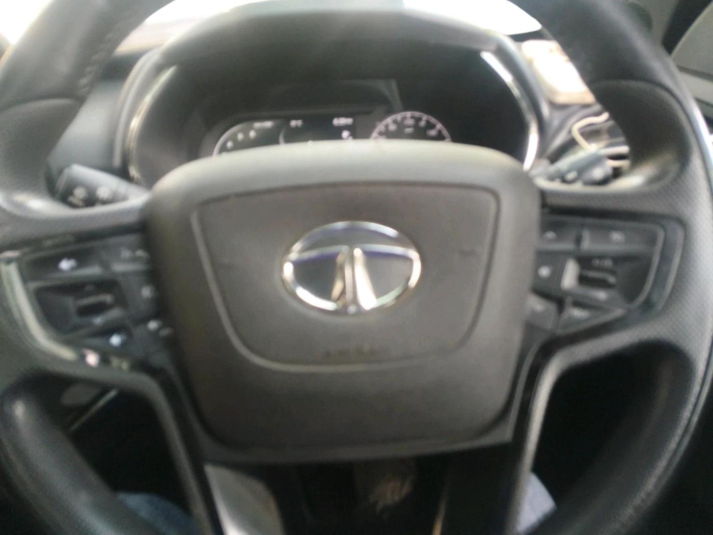 2022 Tata Safari XZA PLUS DARK EDITION, Diesel, Automatic, 83,014 km, interior