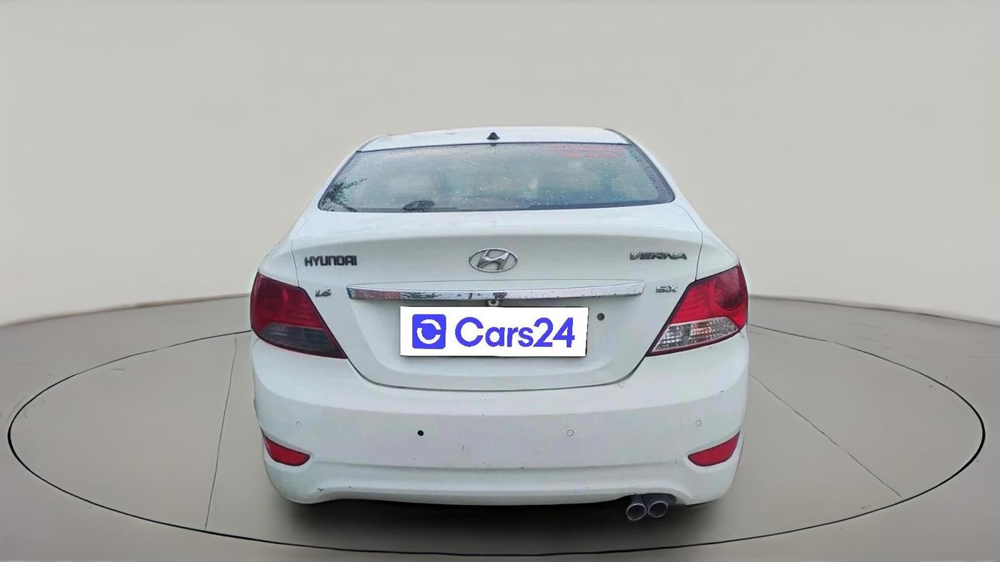 2011 Hyundai Verna FLUIDIC 1.6 VTVT SX, Petrol, Manual, 97,840 km, exterior