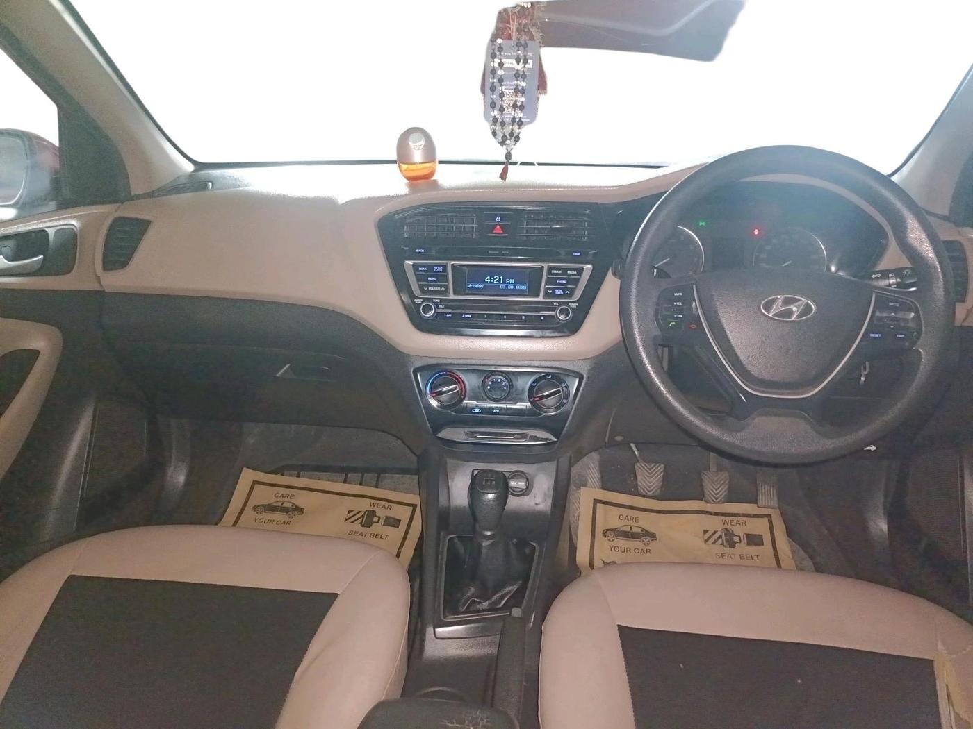 2015 Hyundai Elite i20 MAGNA 1.2, Petrol, Manual, 1,26,187 km, interior
