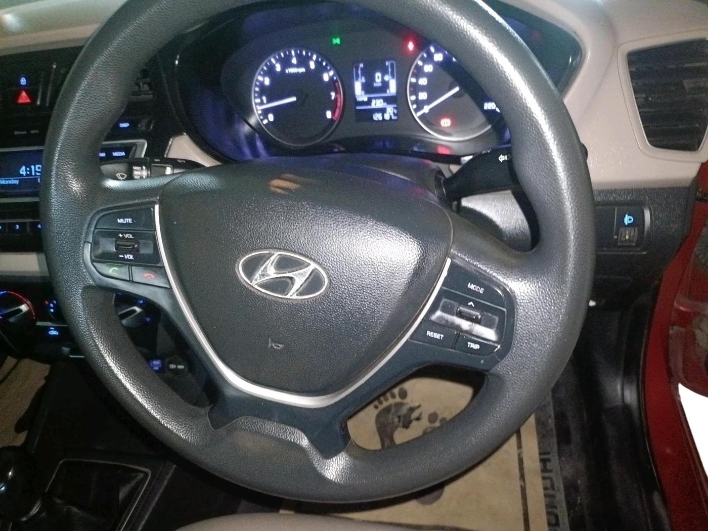 2015 Hyundai Elite i20 MAGNA 1.2, Petrol, Manual, 1,26,187 km, interior