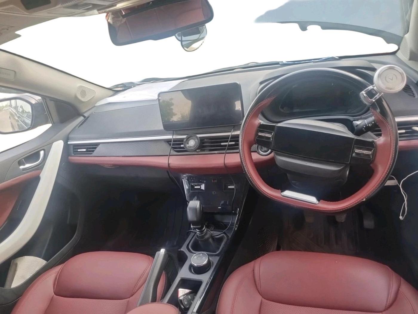 2024 Tata NEXON CREATIVE + SUNROOF 1.2 PETROL, Petrol, Manual, 41,963 km, interior