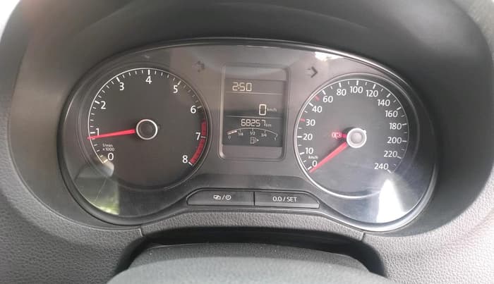 2017 Volkswagen Ameo HIGHLINE1.2L, Petrol, Manual, 68,257 km, interior