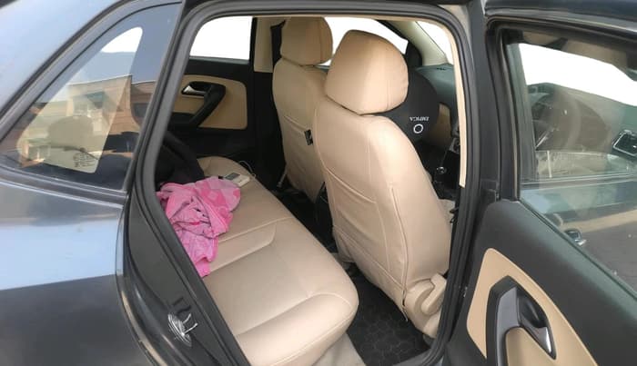 2017 Volkswagen Ameo HIGHLINE1.2L, Petrol, Manual, 68,257 km, interior