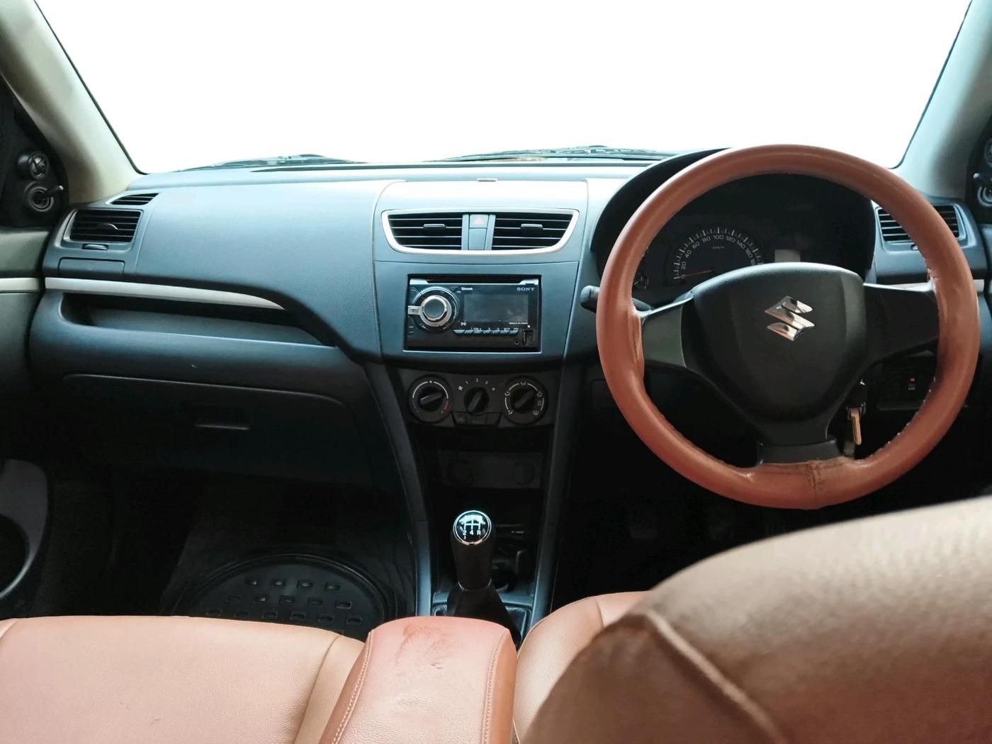 2016 Maruti Swift LXI (O), Petrol, Manual, 65,448 km, interior