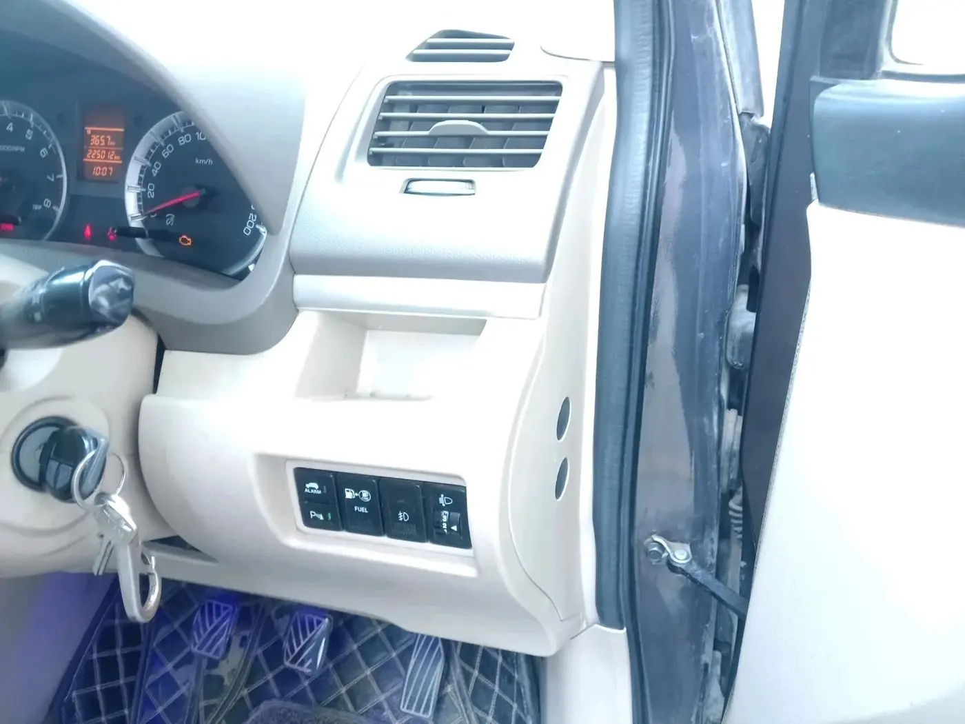 2017 Maruti Ertiga VXI CNG, CNG, Manual, 2,25,012 km, interior