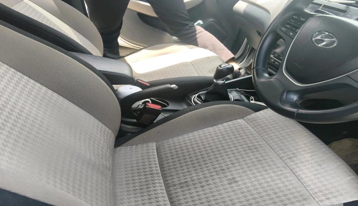 2018 Hyundai Elite i20 ASTA 1.2 (O), Petrol, Manual, 64,354 km, interior