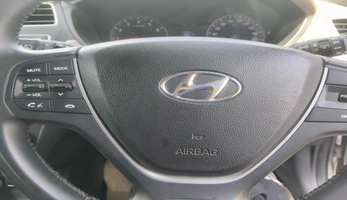 2018 Hyundai Elite i20 ASTA 1.2 (O), Petrol, Manual, 64,354 km, interior