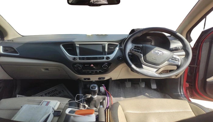 2018 Hyundai Verna 1.6 VTVT SX O, CNG, Manual, 77,094 km, interior