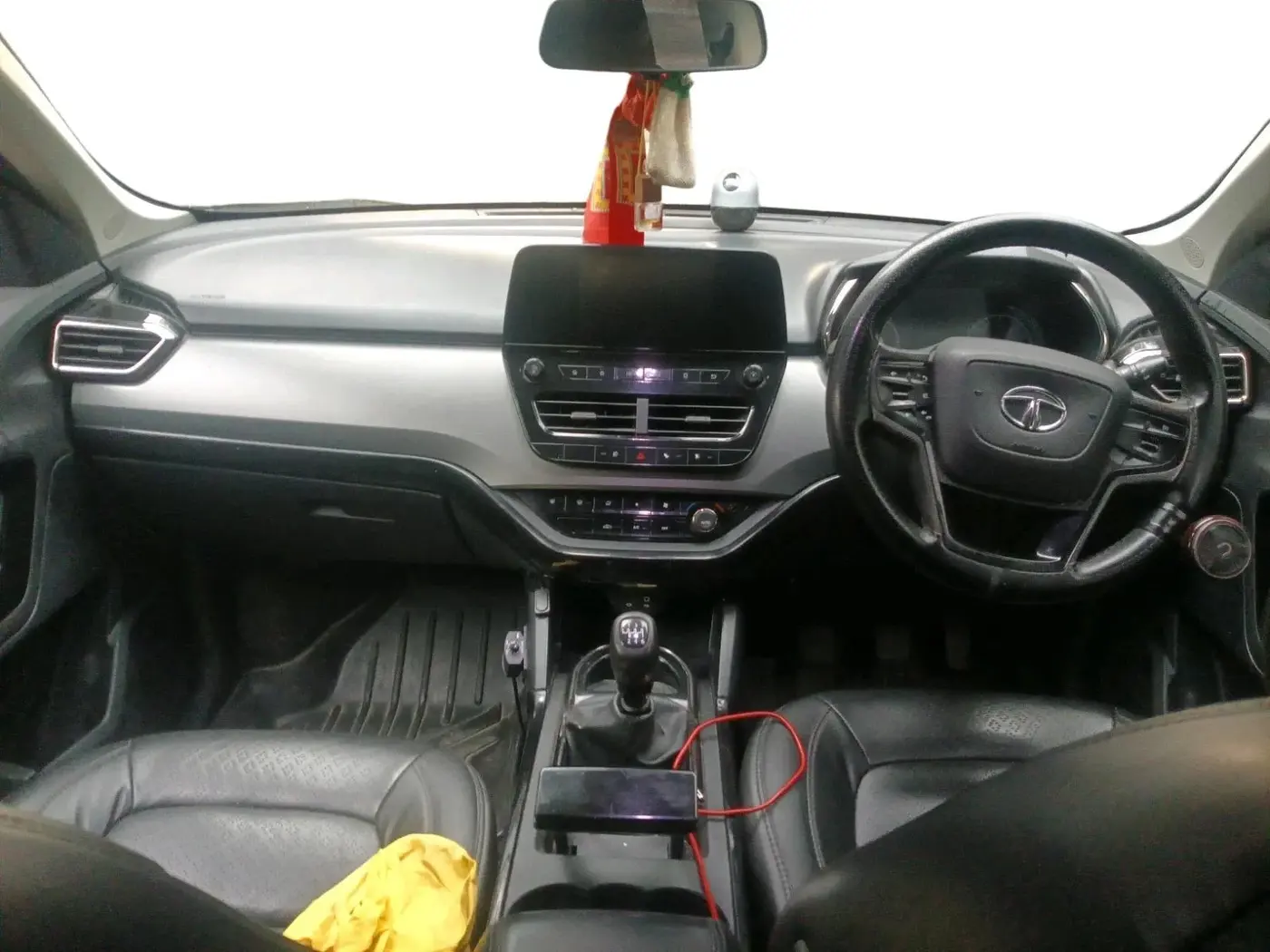 2022 Tata Harrier XT PLUS 2.0L KRYOTEC, Diesel, Manual, 83,645 km, interior