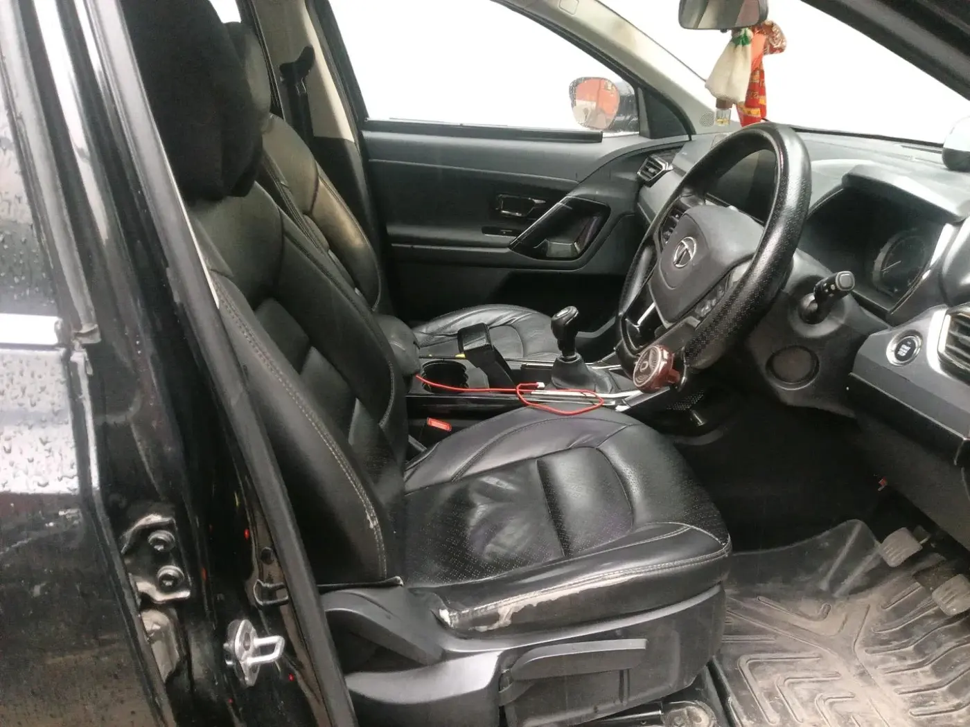 2022 Tata Harrier XT PLUS 2.0L KRYOTEC, Diesel, Manual, 83,645 km, interior