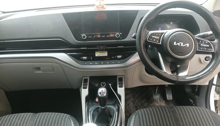2023 KIA CARENS PRESTIGE PLUS 1.5 PETROL IMT 7 STR, Petrol, Manual, 33,891 km, interior