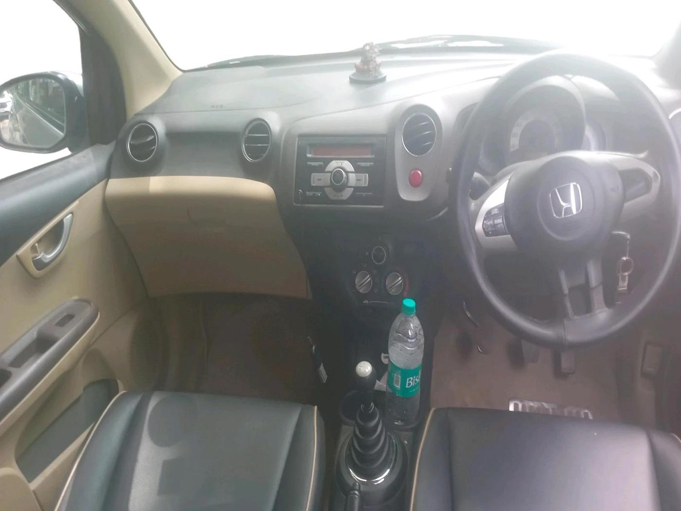 2012 Honda Brio V MT, Petrol, Manual, 79,403 km, interior