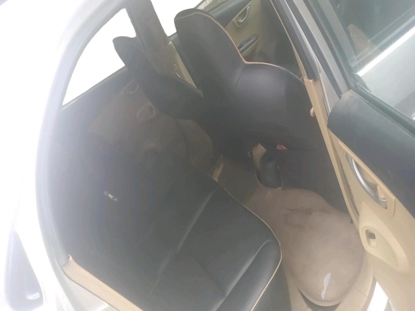 2012 Honda Brio V MT, Petrol, Manual, 79,403 km, interior