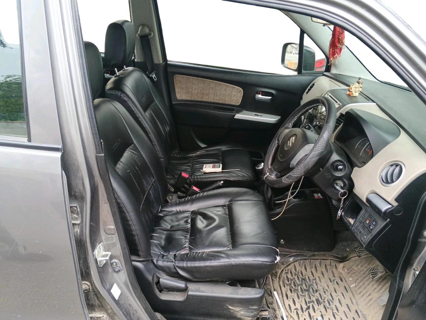 2013 Maruti Wagon R 1.0 VXI, Petrol, Manual, 1,08,623 km, interior