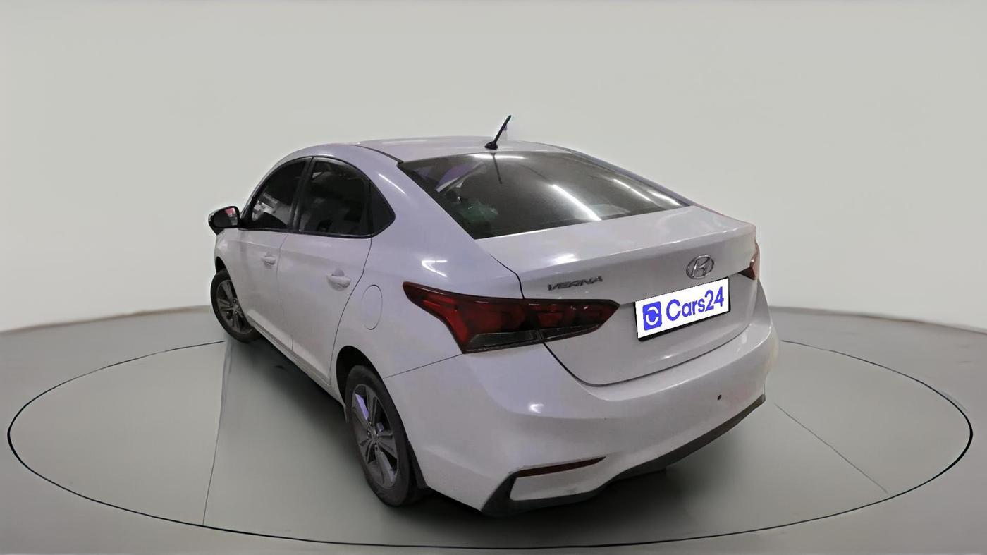 2018 Hyundai Verna 1.4 E PETROL, Petrol, Manual, 33,823 km, exterior