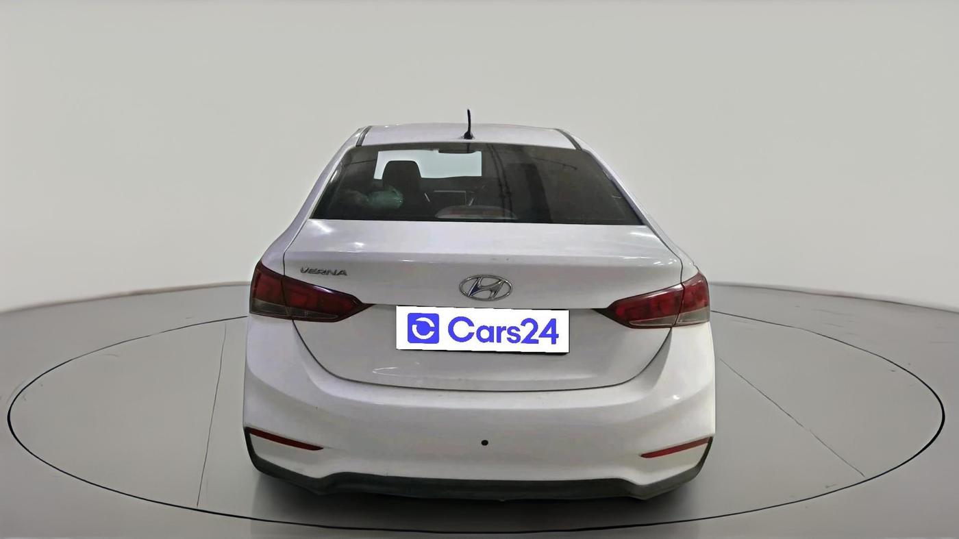 2018 Hyundai Verna 1.4 E PETROL, Petrol, Manual, 33,823 km, exterior