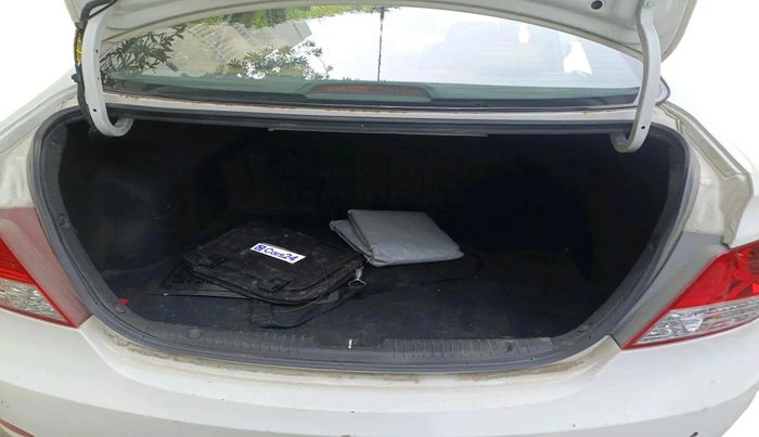 2013 Hyundai Verna FLUIDIC 1.6 VTVT EX, Petrol, Manual, 82,771 km, exterior