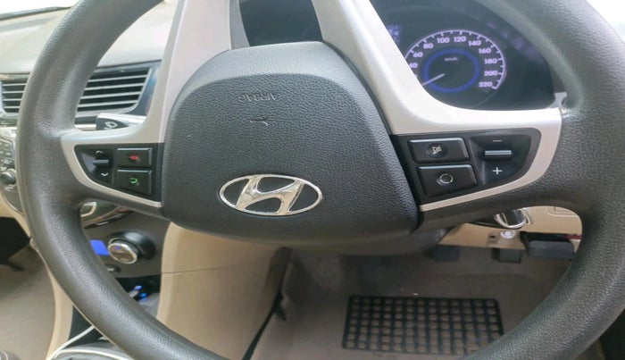 2013 Hyundai Verna FLUIDIC 1.6 VTVT EX, Petrol, Manual, 82,771 km, interior