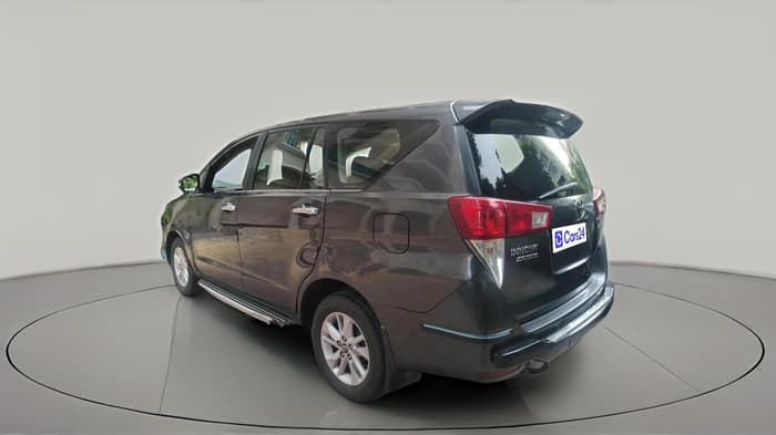 2016 Toyota Innova Crysta 2.4 VX 7 STR, Diesel, Manual, 88,617 km, exterior