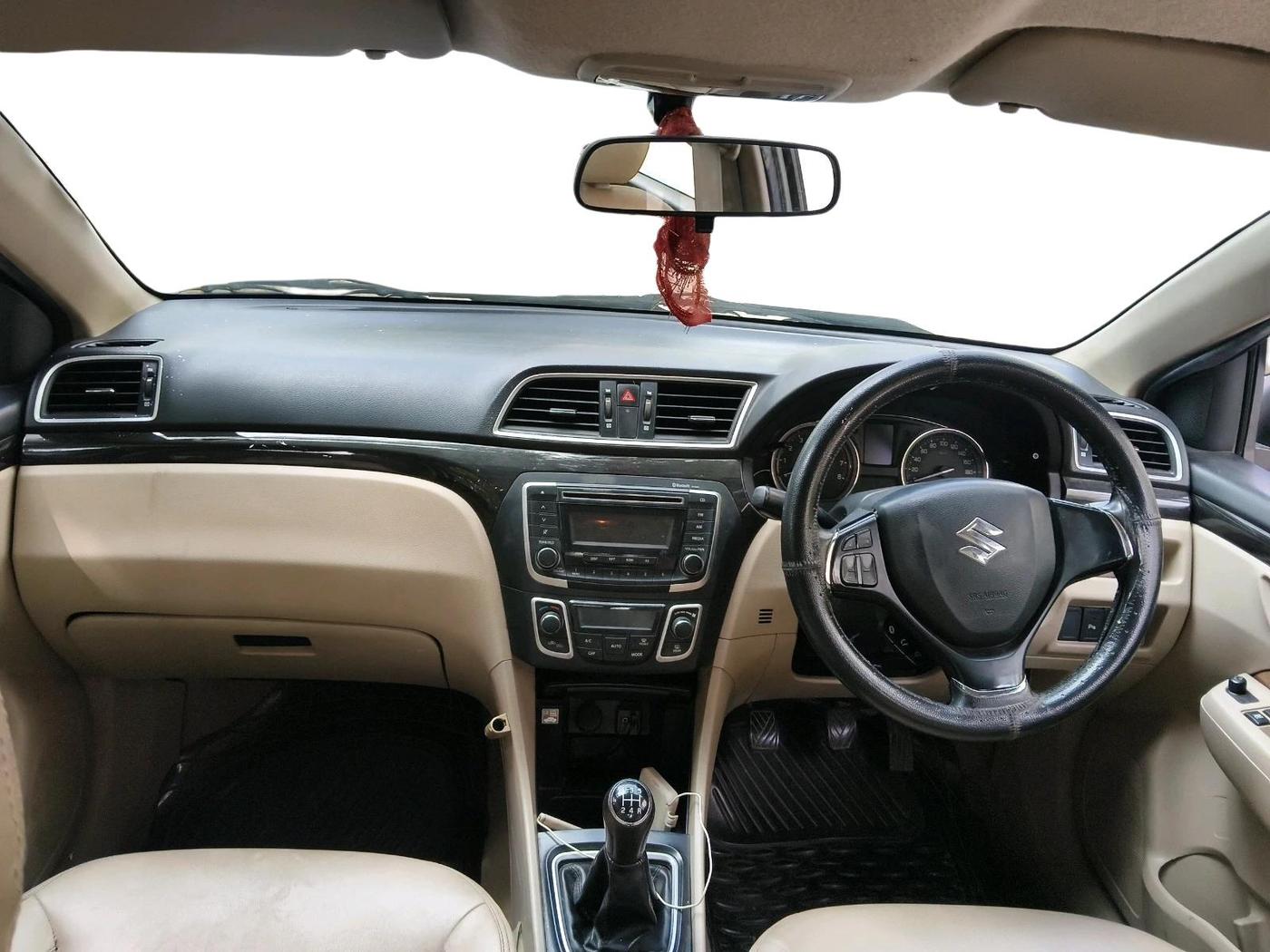 2015 Maruti Ciaz VXI+, Petrol, Manual, 1,76,726 km, interior