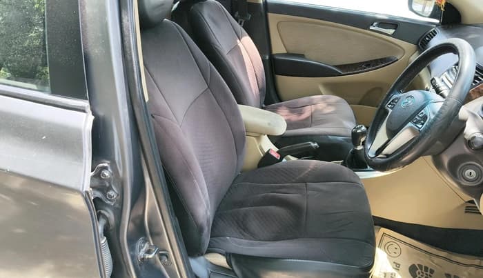 2013 Hyundai Verna FLUIDIC 1.6 VTVT SX, Petrol, Manual, 1,44,968 km, interior