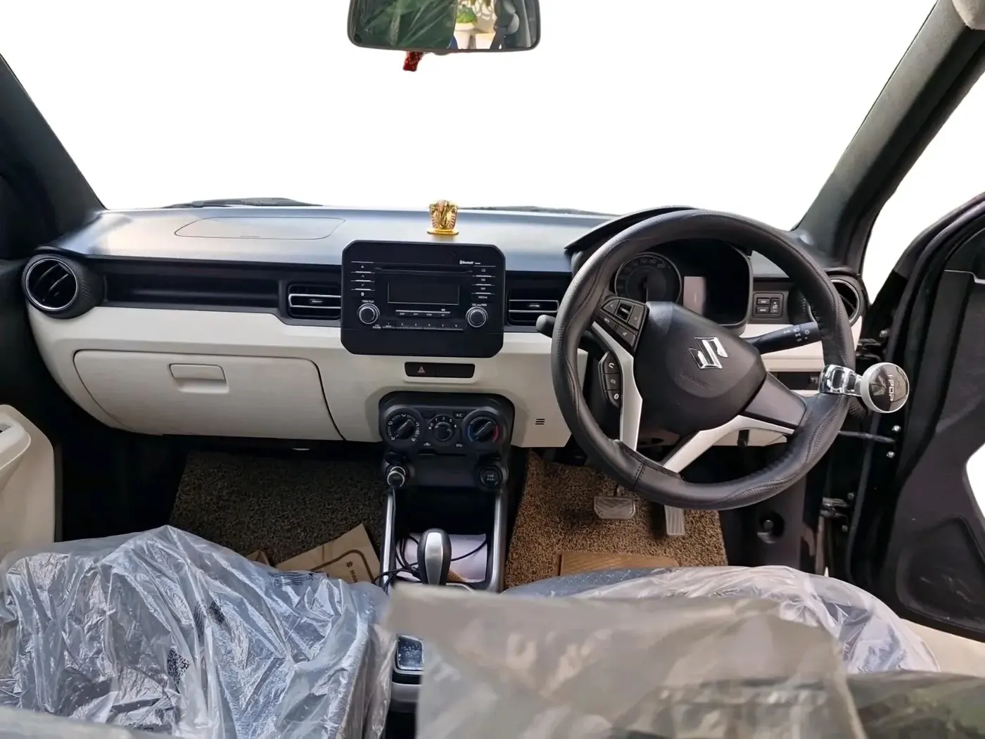 2025 Maruti IGNIS DELTA 1.2 AMT, Petrol, Automatic, 2,787 km, interior