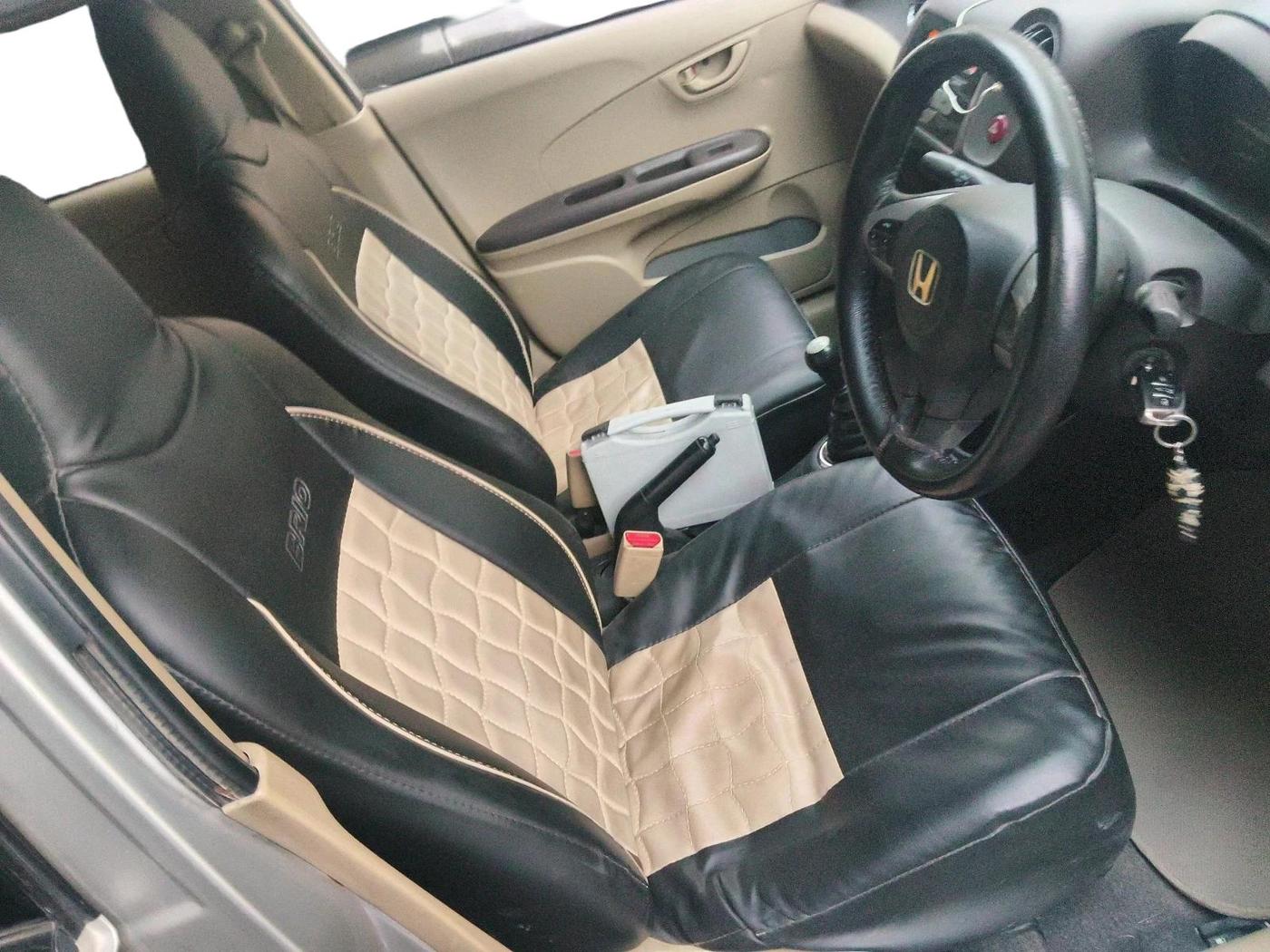 2013 Honda Brio S MT, Petrol, Manual, 62,570 km, interior