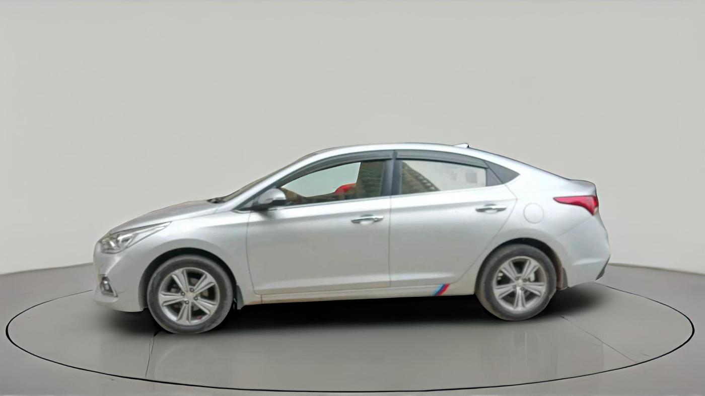 2018 Hyundai Verna 1.6 CRDI SX, Diesel, Manual, 1,70,279 km, exterior