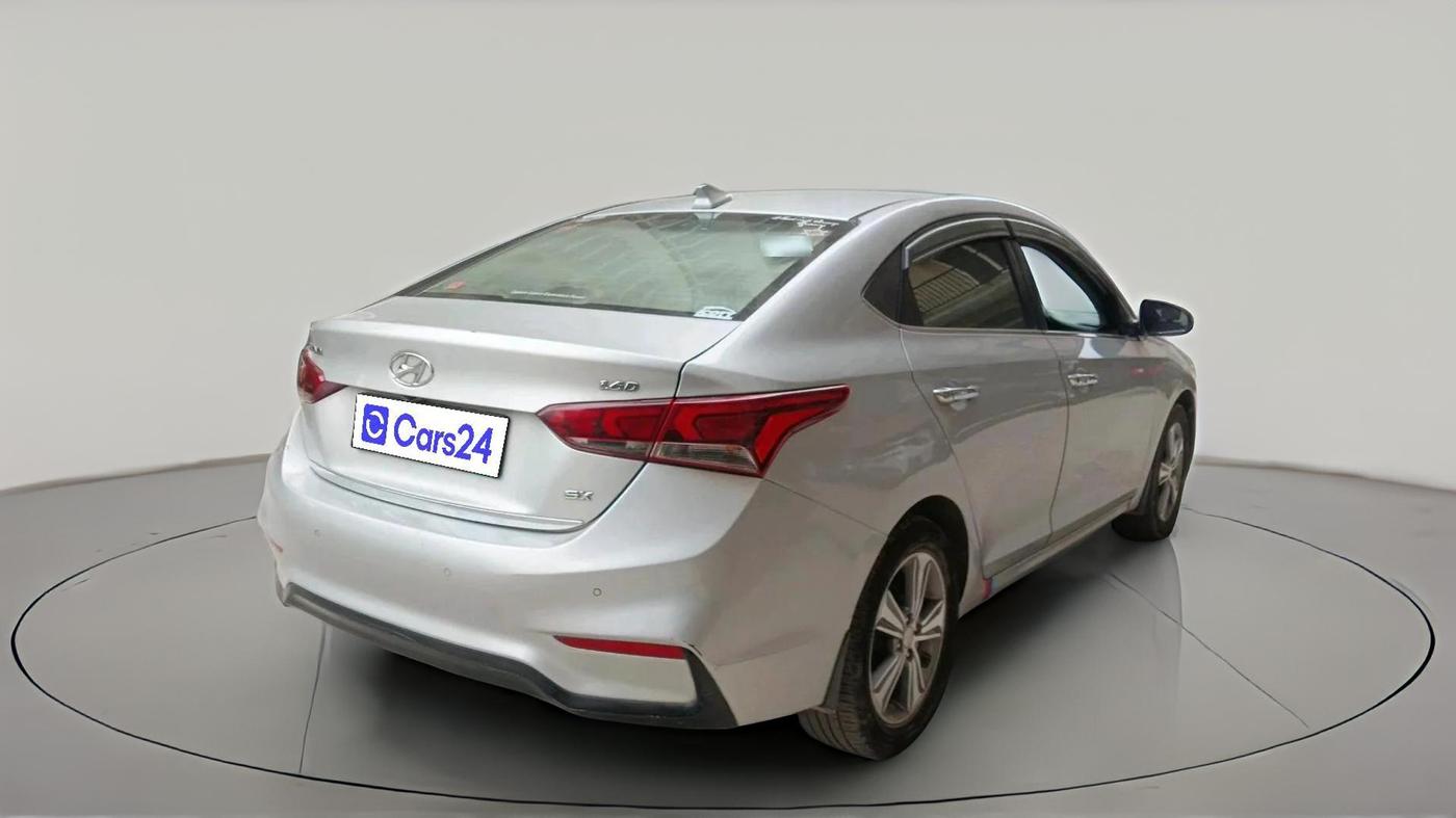 2018 Hyundai Verna 1.6 CRDI SX, Diesel, Manual, 1,70,279 km, exterior