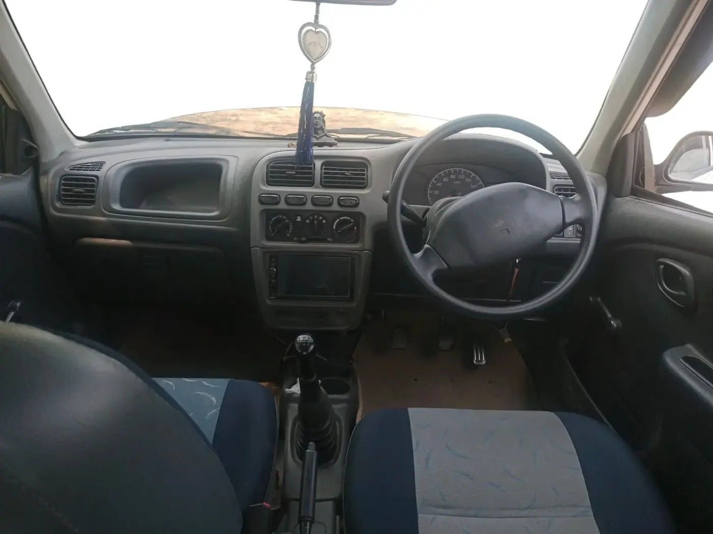 2011 Maruti Alto LXI, CNG, Manual, 1,03,656 km, interior