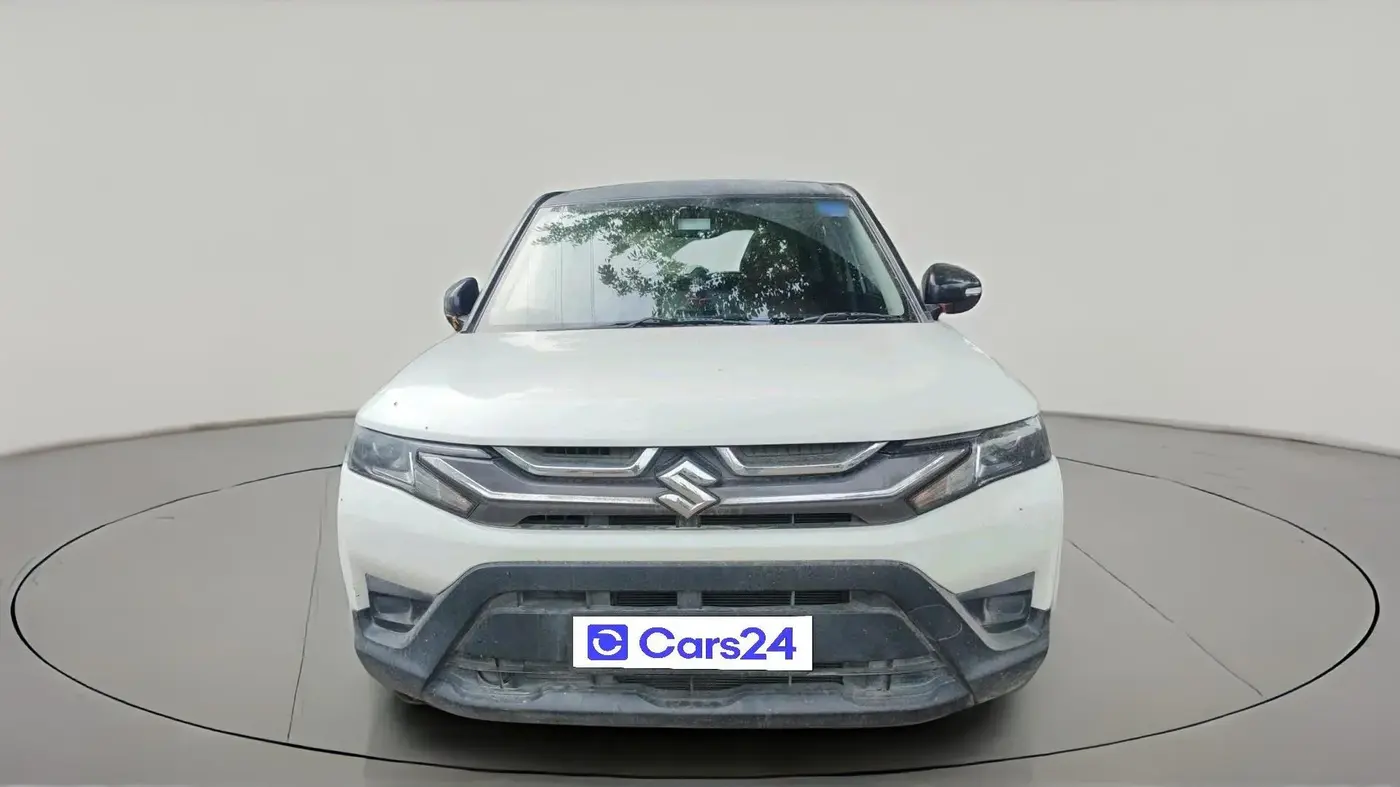 2023 Maruti BREZZA LXI SMART HYBRID, Petrol, Manual, 29,300 km, exterior