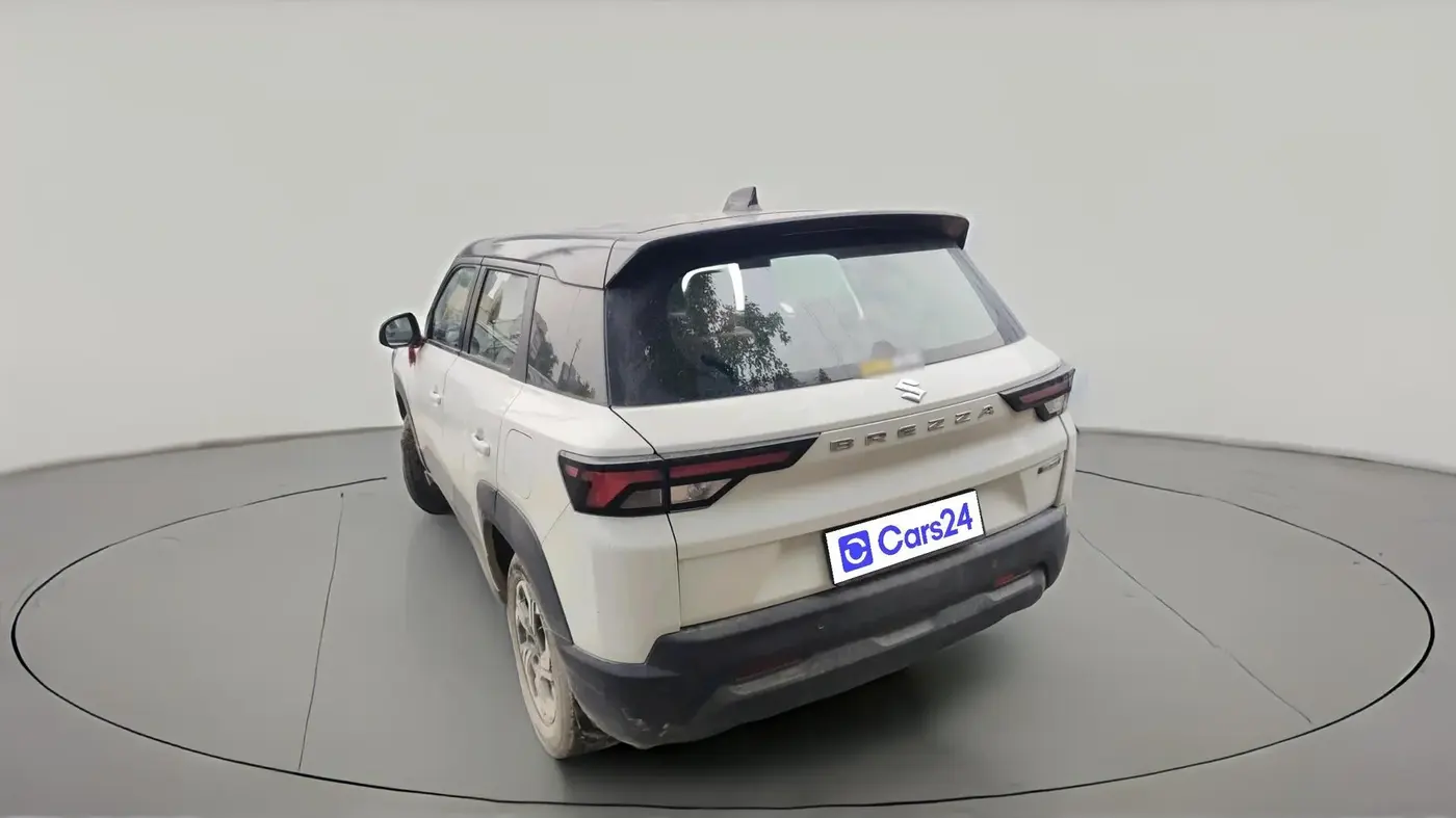 2023 Maruti BREZZA LXI SMART HYBRID, Petrol, Manual, 29,300 km, exterior