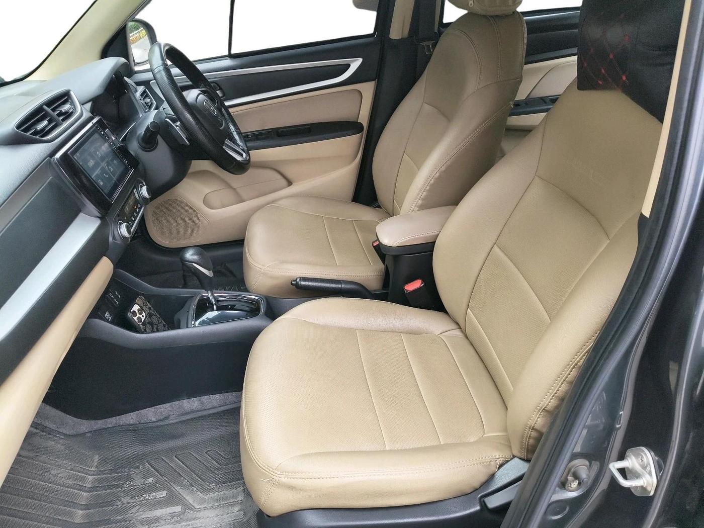 2023 Honda Amaze 1.2L I-VTEC VX CVT, Petrol, Automatic, 56,197 km, interior