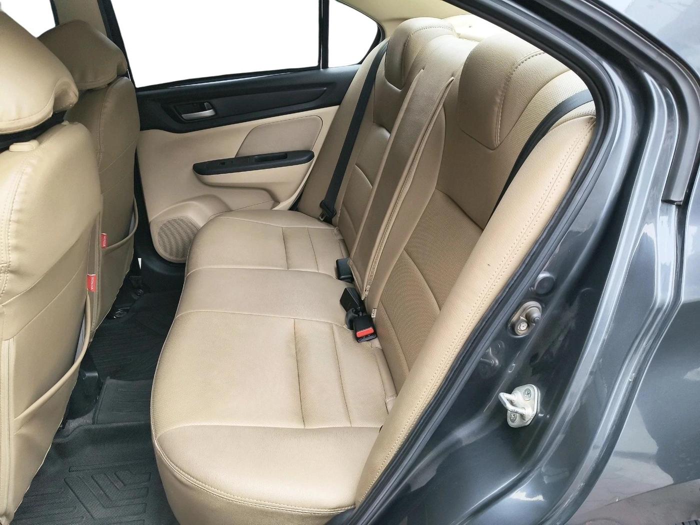 2023 Honda Amaze 1.2L I-VTEC VX CVT, Petrol, Automatic, 56,197 km, interior