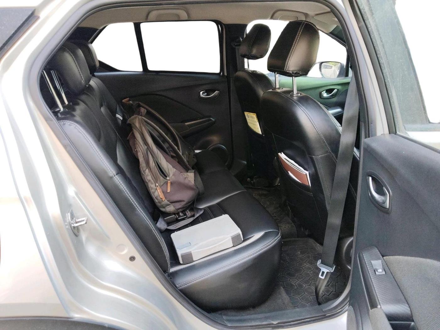 2019 Nissan Kicks XL 1.5, Petrol, Manual, 61,980 km, interior