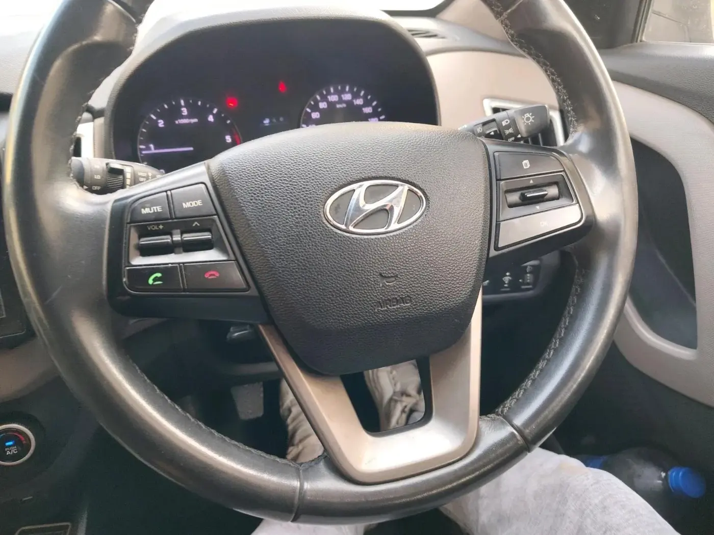 2016 Hyundai Creta SX (O) 1.6 DIESEL, Diesel, Manual, 1,01,417 km, interior