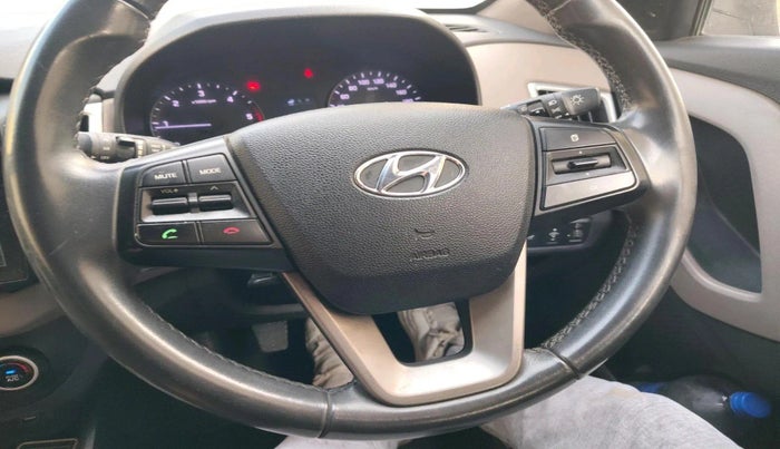 2016 Hyundai Creta SX (O) 1.6 DIESEL, Diesel, Manual, 1,01,417 km, interior