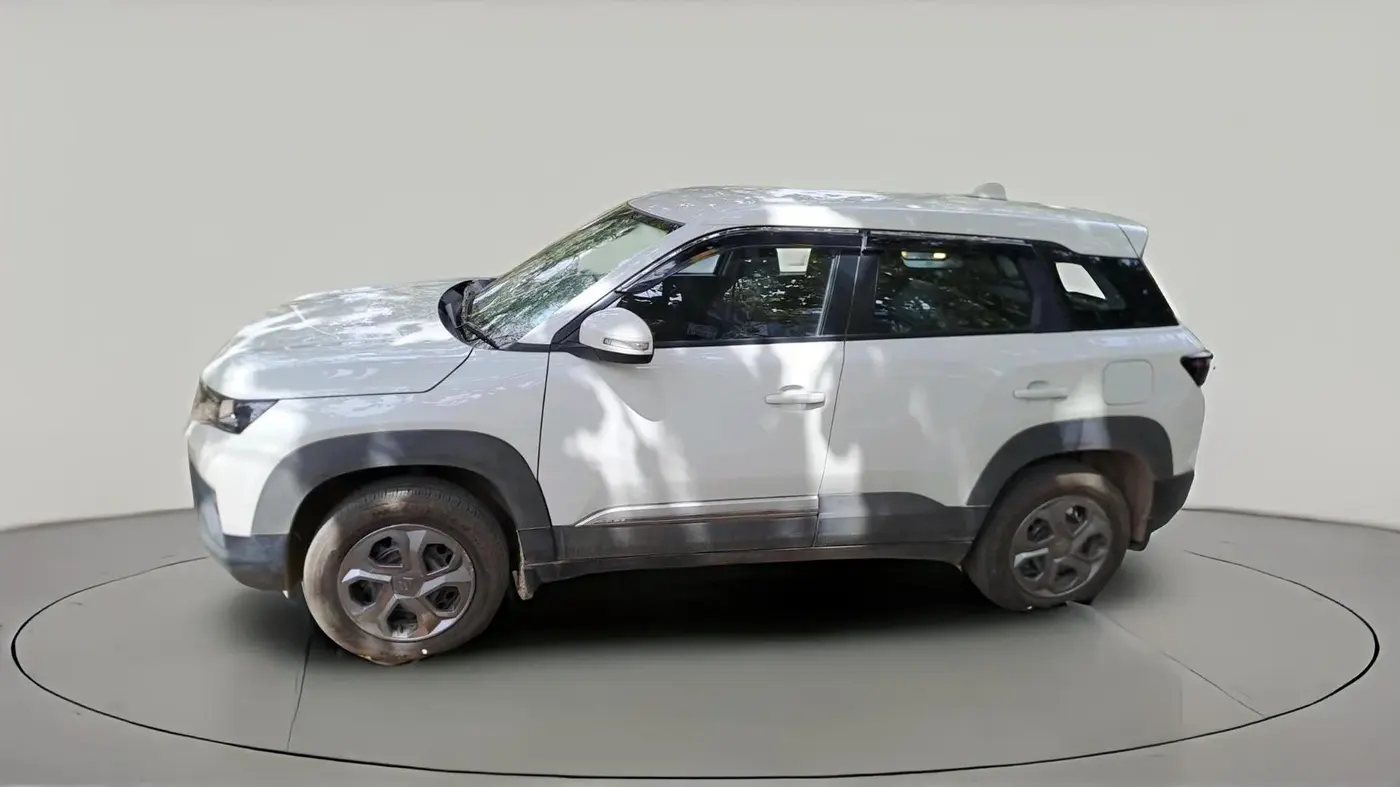2025 Maruti BREZZA LXI S- CNG, CNG, Manual, 9,590 km, exterior