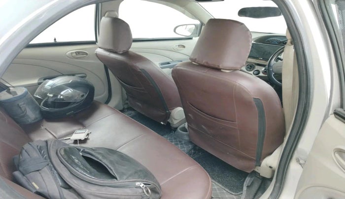 2015 Toyota Etios Liva G, Petrol, Manual, 99,742 km, interior