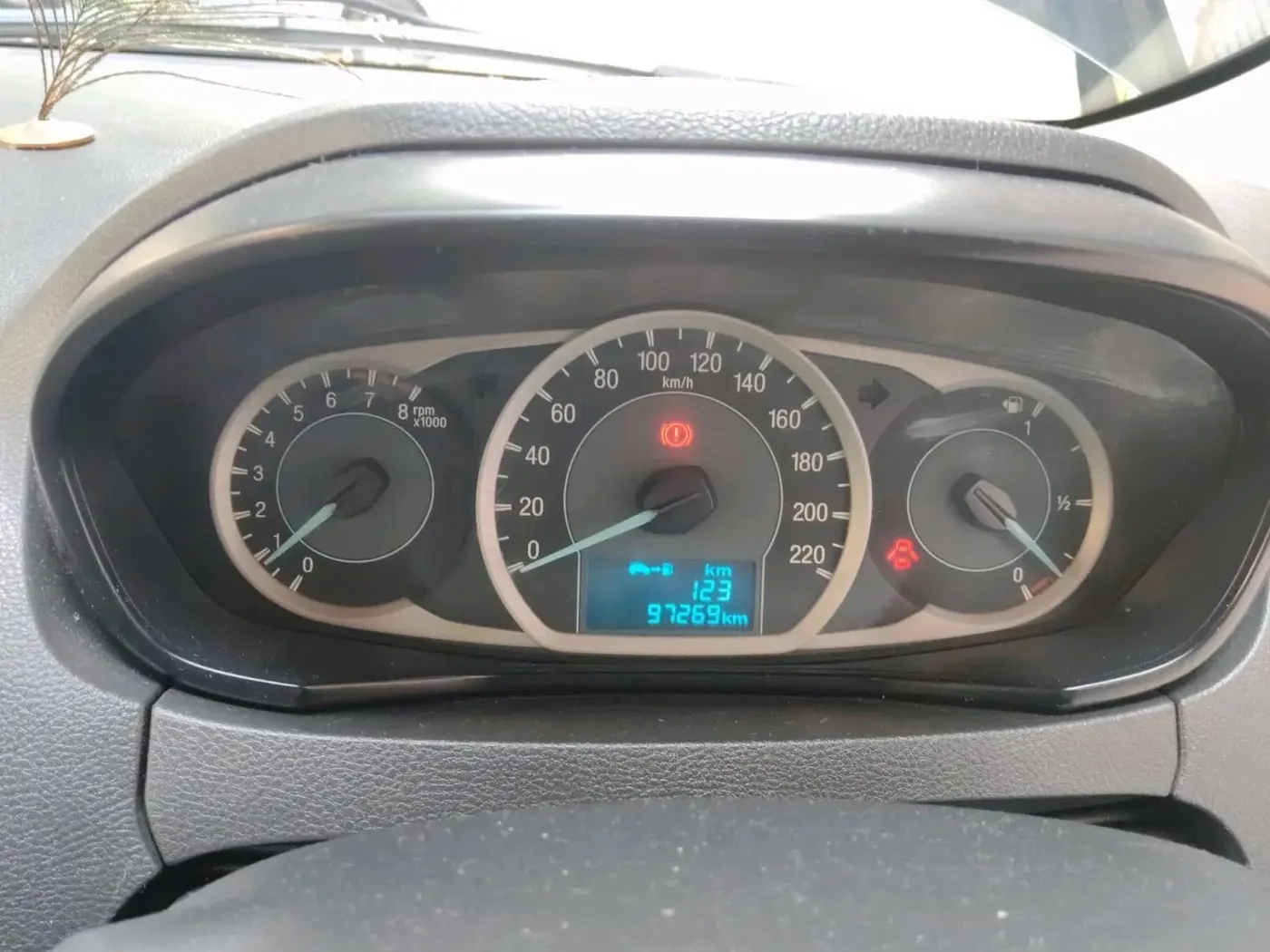 2018 Ford Figo Aspire TITANIUM 1.2 PETROL, Petrol, Manual, 97,269 km, interior