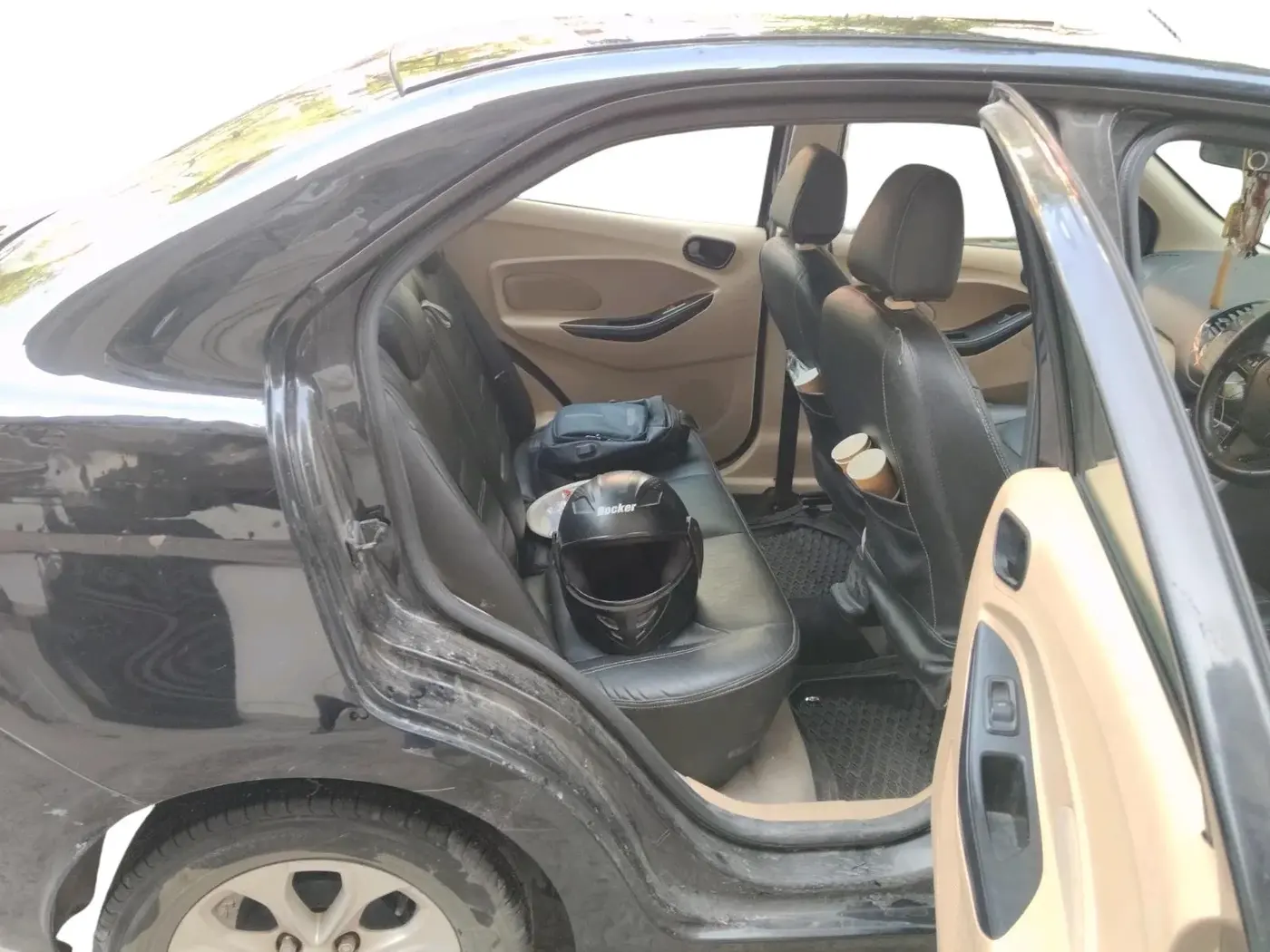 2018 Ford Figo Aspire TITANIUM 1.2 PETROL, Petrol, Manual, 97,269 km, interior