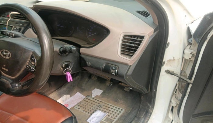 2016 Hyundai Elite i20 SPORTZ 1.4 CRDI, Diesel, Manual, 1,79,547 km, interior