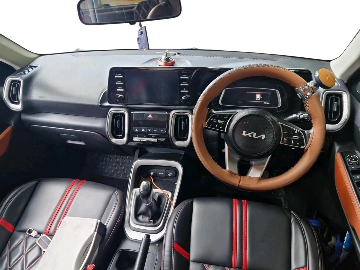 2024 KIA SONET HTK PLUS 1.0 TURBO PETROL IMT, Petrol, Manual, 35,016 km, interior