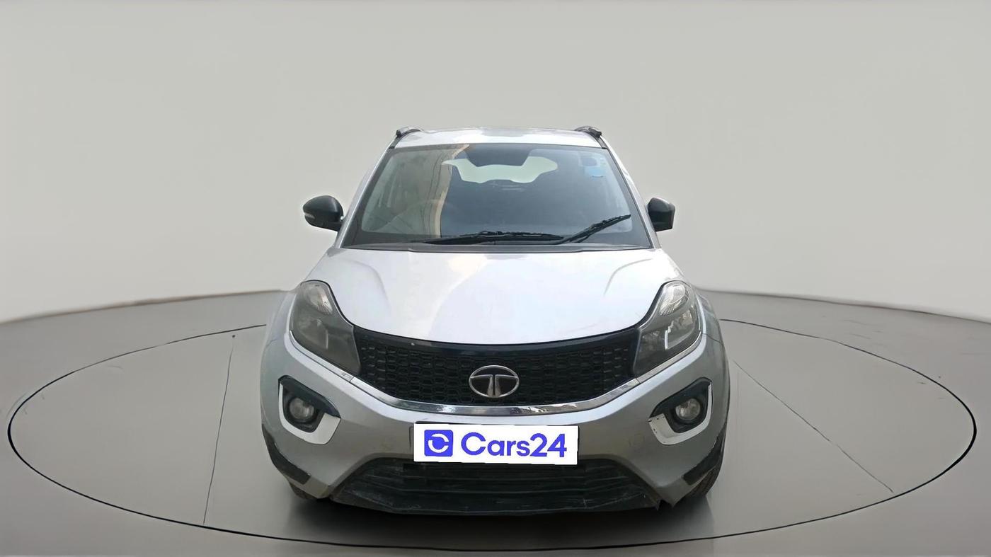 2018 Tata NEXON XM PETROL, Petrol, Manual, 1,29,468 km, exterior