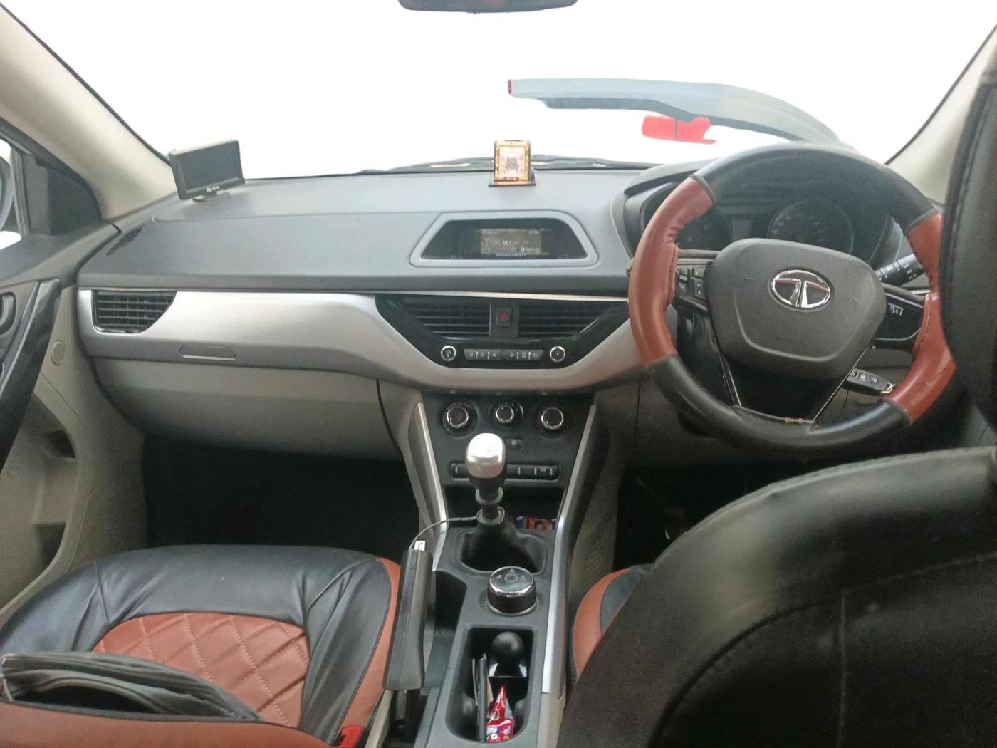2018 Tata NEXON XM PETROL, Petrol, Manual, 1,29,468 km, interior