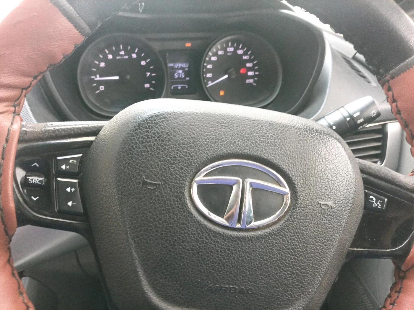 2018 Tata NEXON XM PETROL, Petrol, Manual, 1,29,468 km, interior