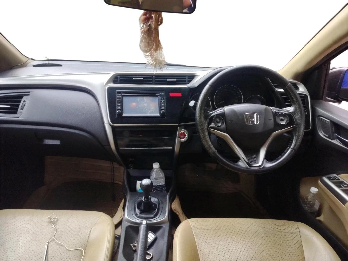 2015 Honda City 1.5L I-VTEC VX (O) MT, Petrol, Manual, 1,37,994 km, interior